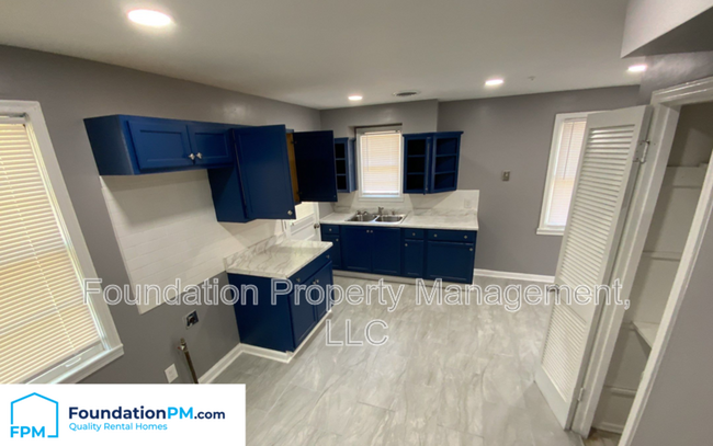 Foto del edificio - 1470 Ball Rd