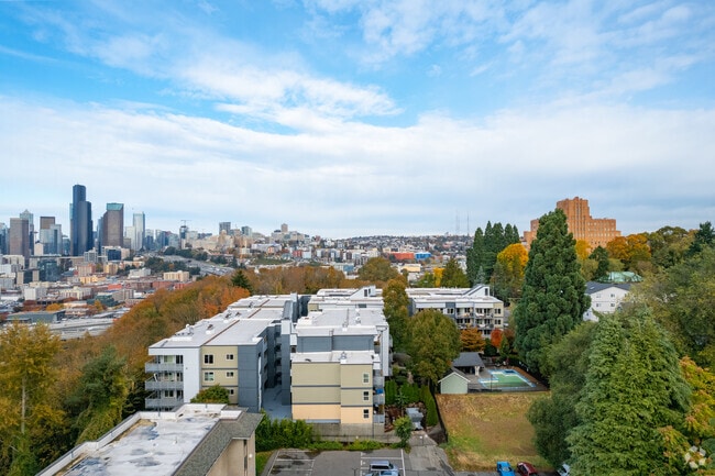 Building Photo - Harwood