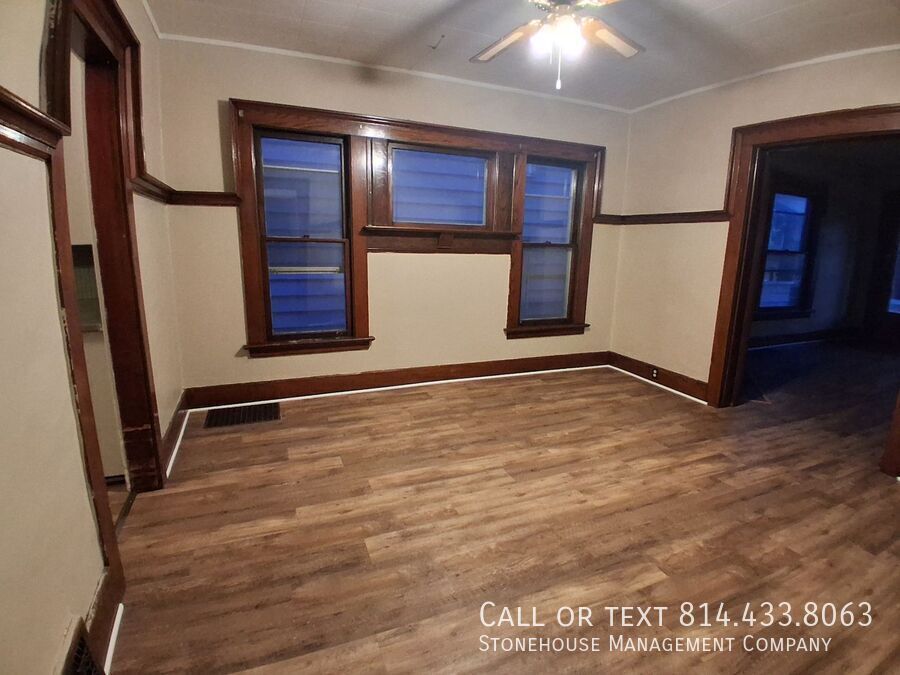 Primary Photo - 622 E 6th St