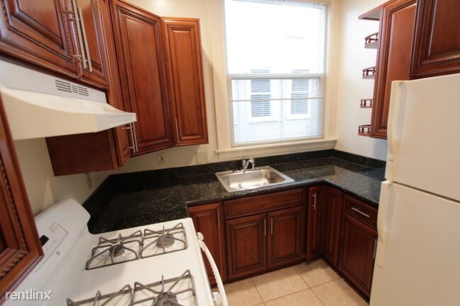 Building Photo - 2 br, 1 bath Apartment - 480 Fell St 6 Unit 6