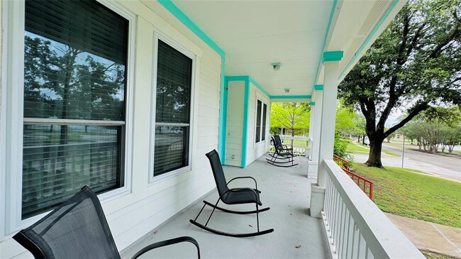 Building Photo - 401 Witte Rd