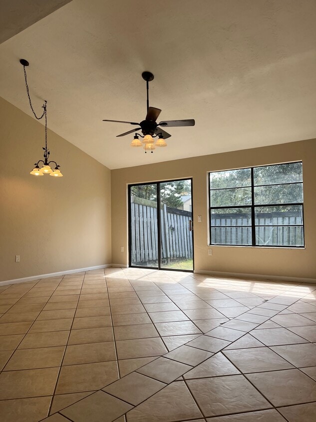 Photo - 4403 SW 21st Ln (Gainesville, FL)