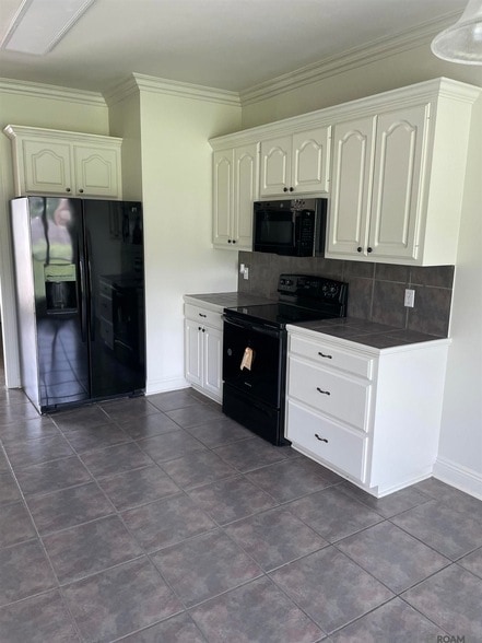 Building Photo - 36497 Stanton Hall Ave