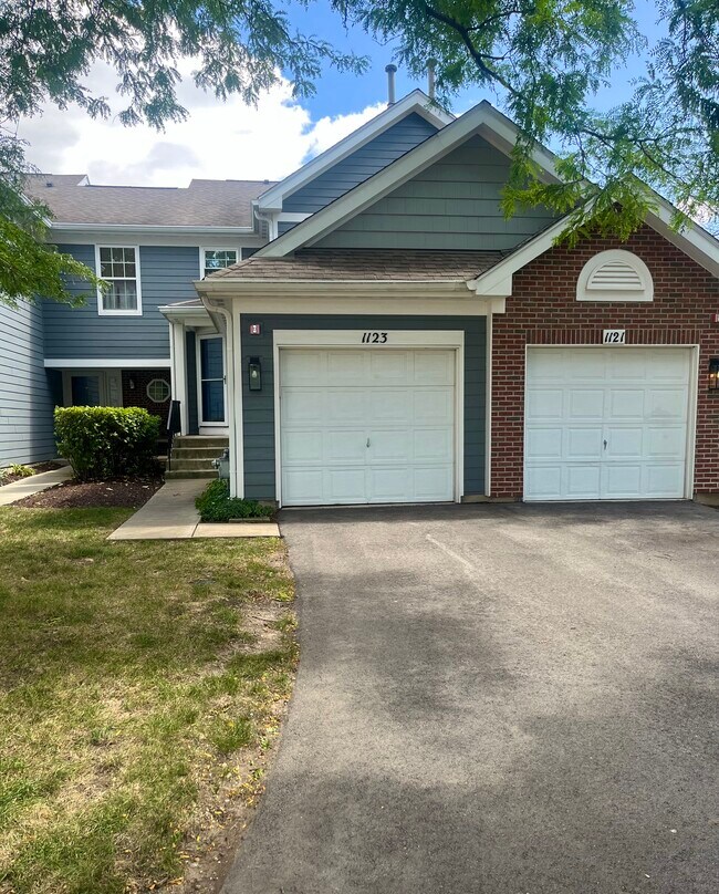 Foto del edificio - 1123 Bristol Ct