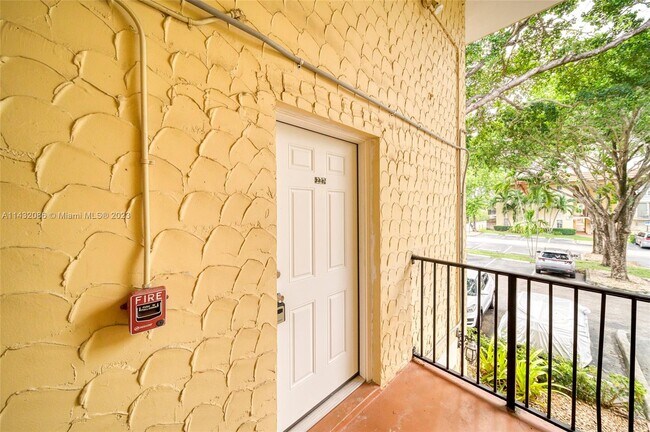 Building Photo - 8600 SW 109th Ave