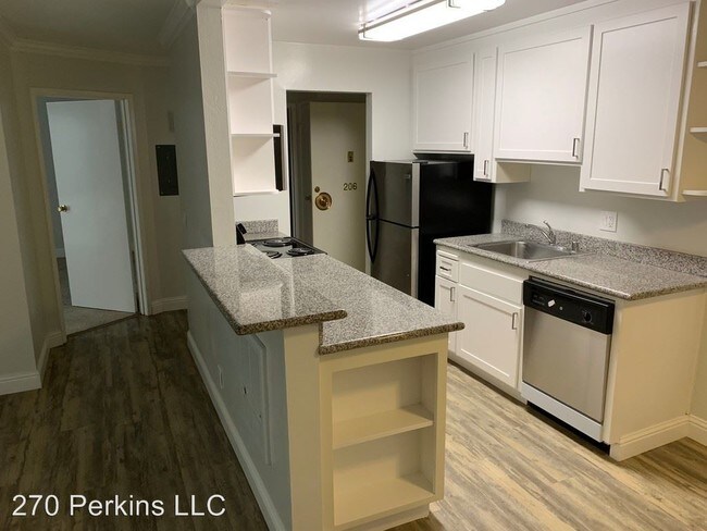 Building Photo - 480 3rd St