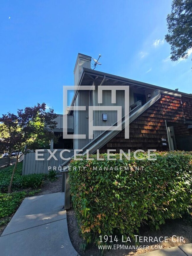 Building Photo - 1914 La Terrace Cir