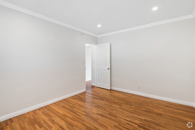 1HAB, 1BA - 800ft² - ERWIN