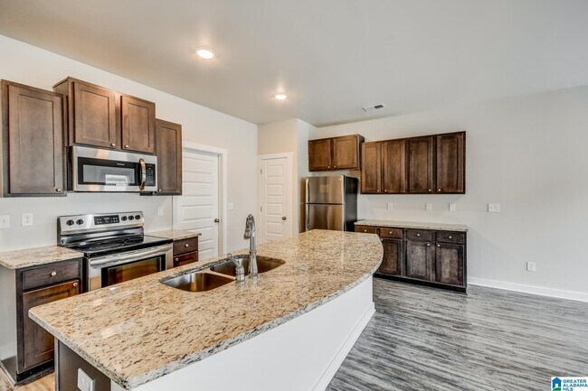 Foto del edificio - 5735 Cheshire Cove Cir