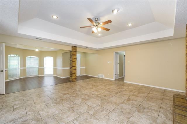Building Photo - 8013 Moss Rock Dr
