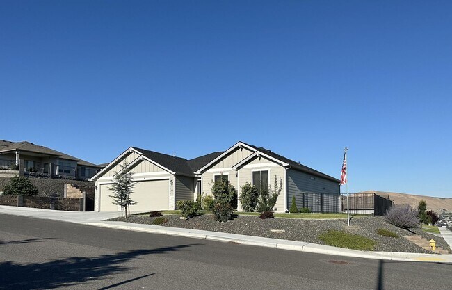 Foto del edificio - Updated 3-Bedroom Home with Major Upgrades for Lease – $2,800/mo