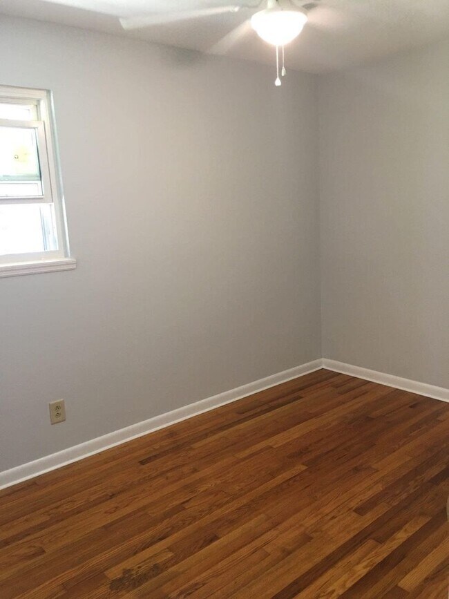 Foto del edificio - 143 Kelley Ln