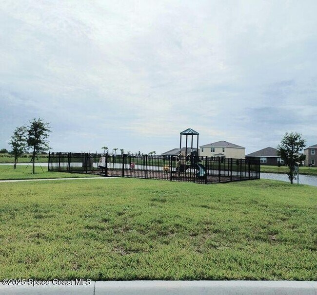 Foto del edificio - 3726 Aberdeen Dr SE