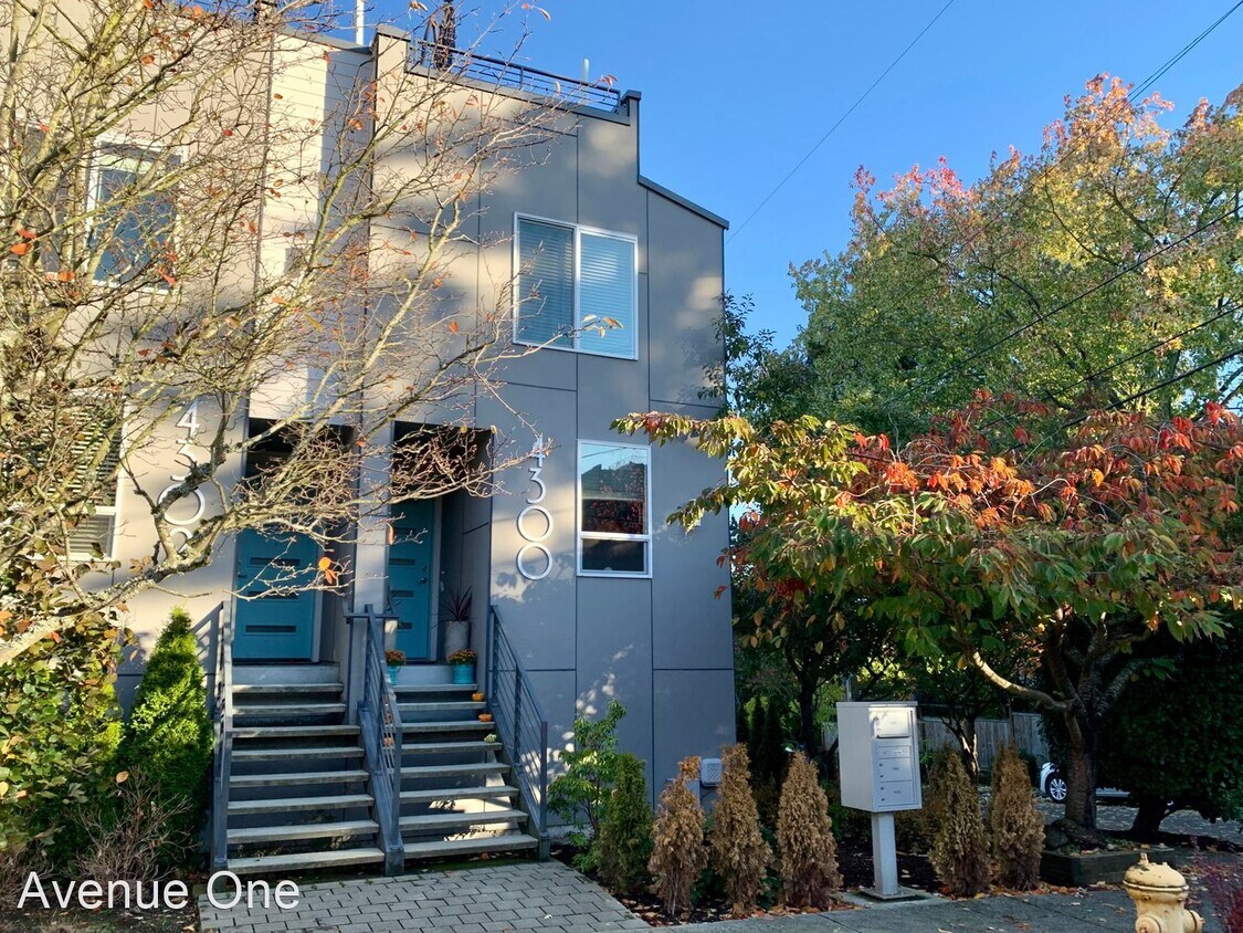 2 br, 2 bath House 4300 Whitman Ave N House Rental in Seattle, WA