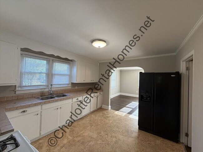 Foto del edificio - Nice ranch home in Concord