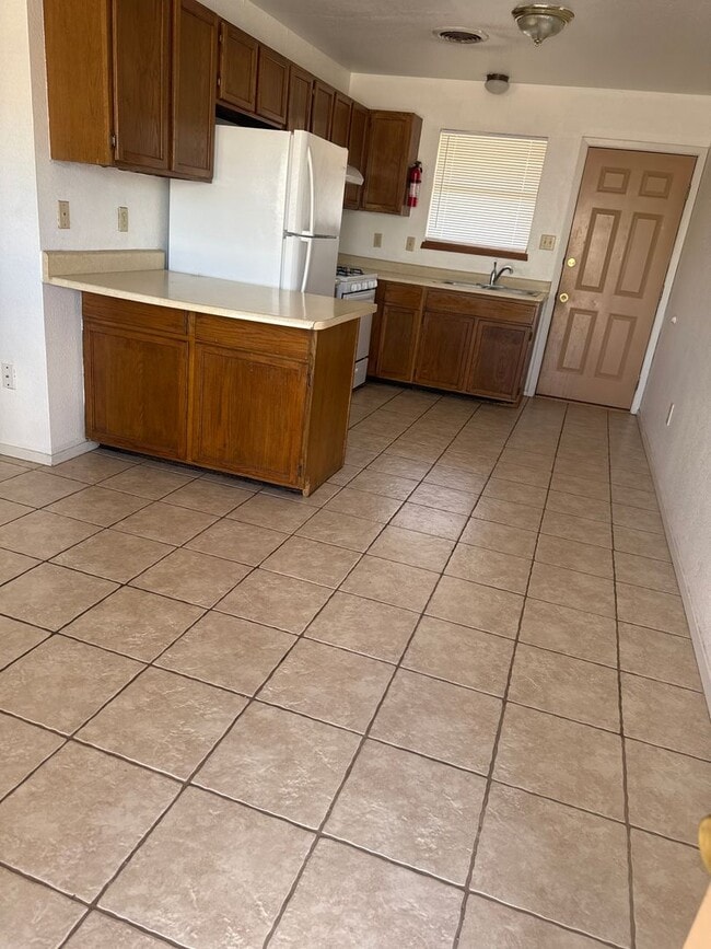 Building Photo - 2503 Pecan Dr