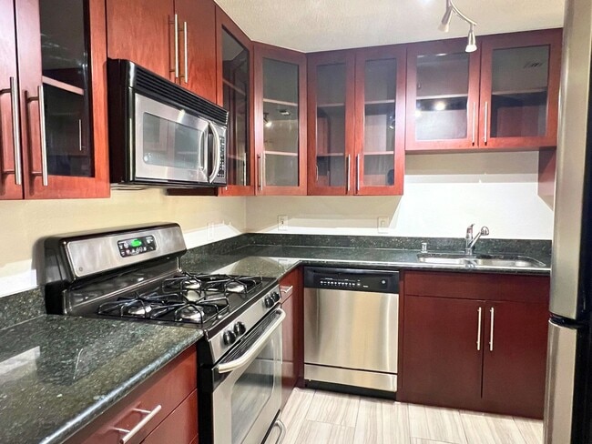 Building Photo - Meridian - Unfurnished 1 Bed | 1 Bath Luxu...