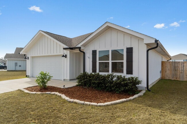 Building Photo - 835 Otto Loop