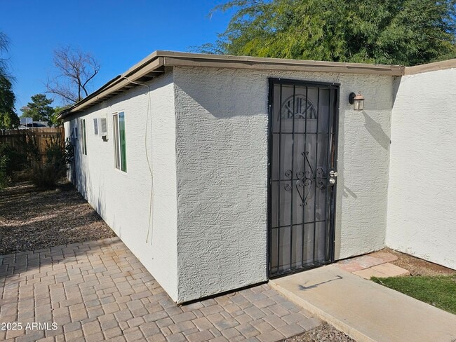 Building Photo - 18436 N 1st St