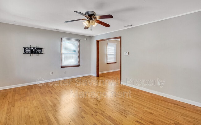 Building Photo - 2407 Texas Ave