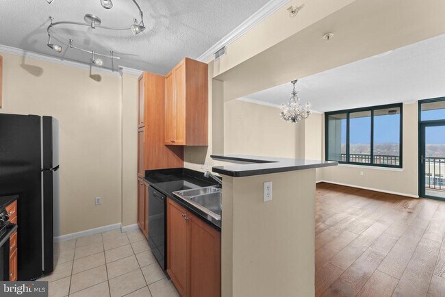 Foto del edificio - 851 N Glebe Rd