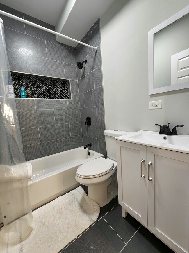 Foto del edificio - 1332 S Claremont Ave