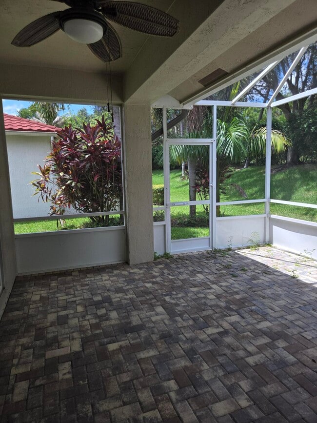 Building Photo - 2680 Clipper Cir