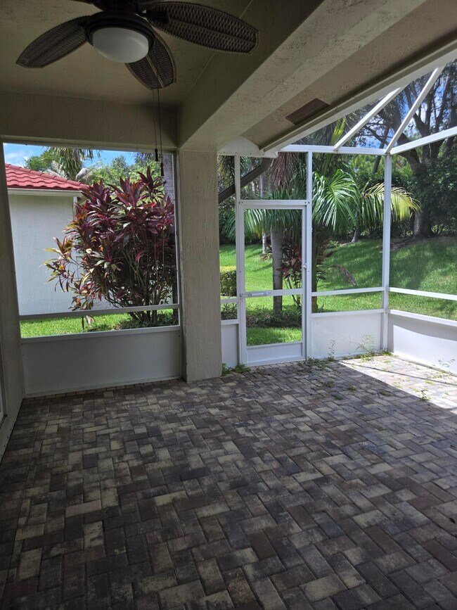 Foto del edificio - 2680 Clipper Cir