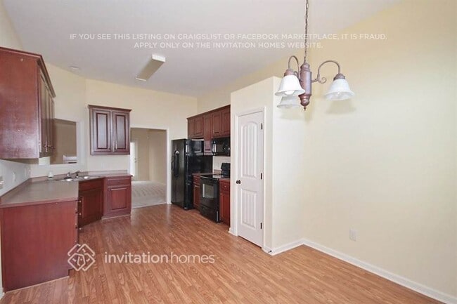 Building Photo - 2136 Villa Spg Ter