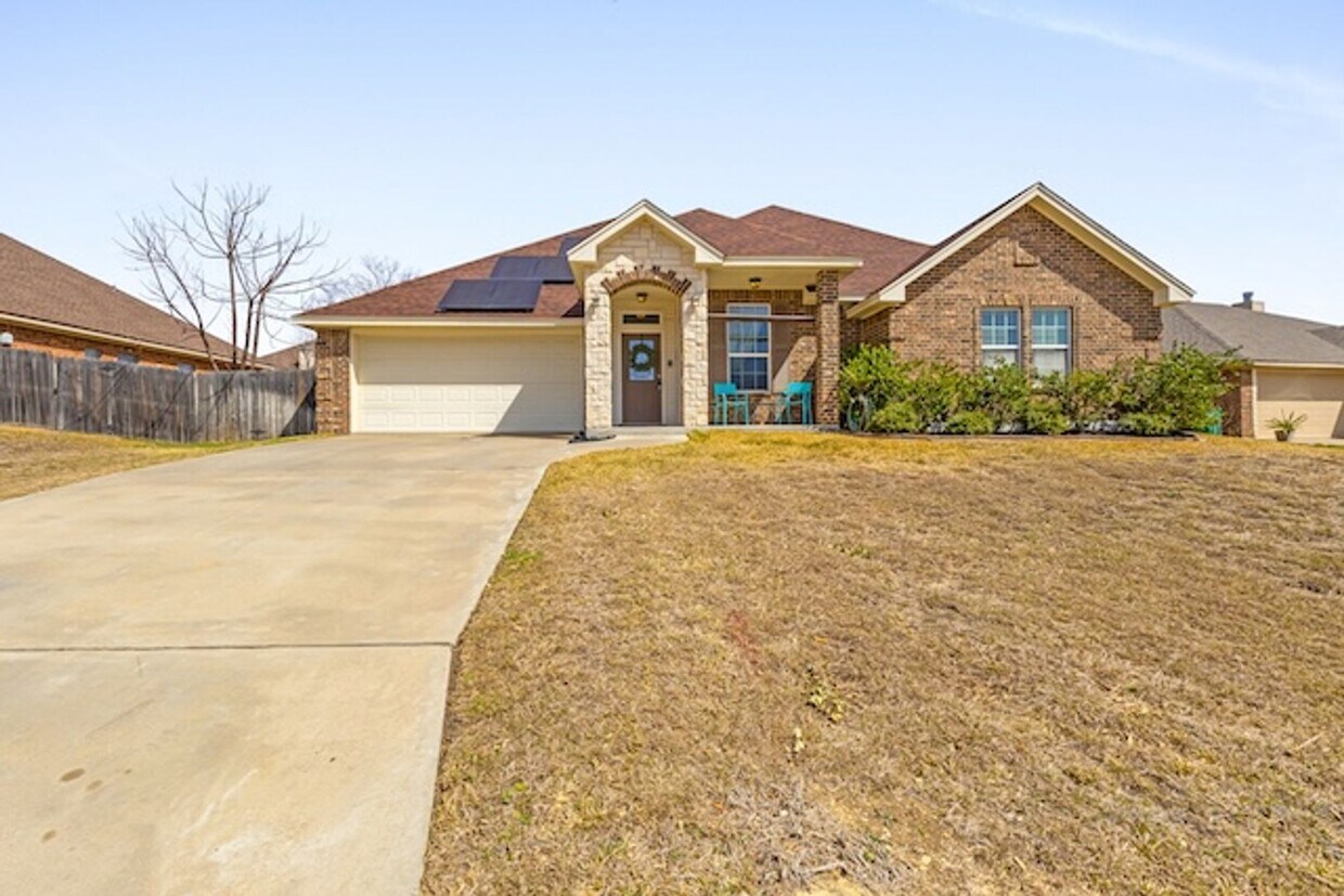 Foto principal - 209 Sugar Maple Ct
