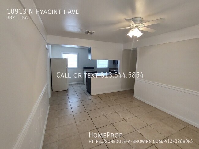 Building Photo - 10913 Hyacinth Ave