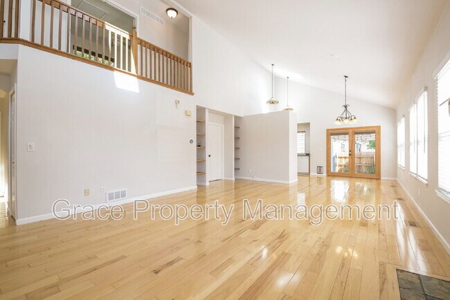 Building Photo - 10571 W 83rd Pl
