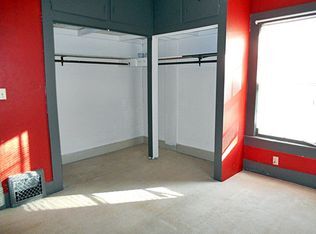 Foto del edificio - 1008 S Walnut St