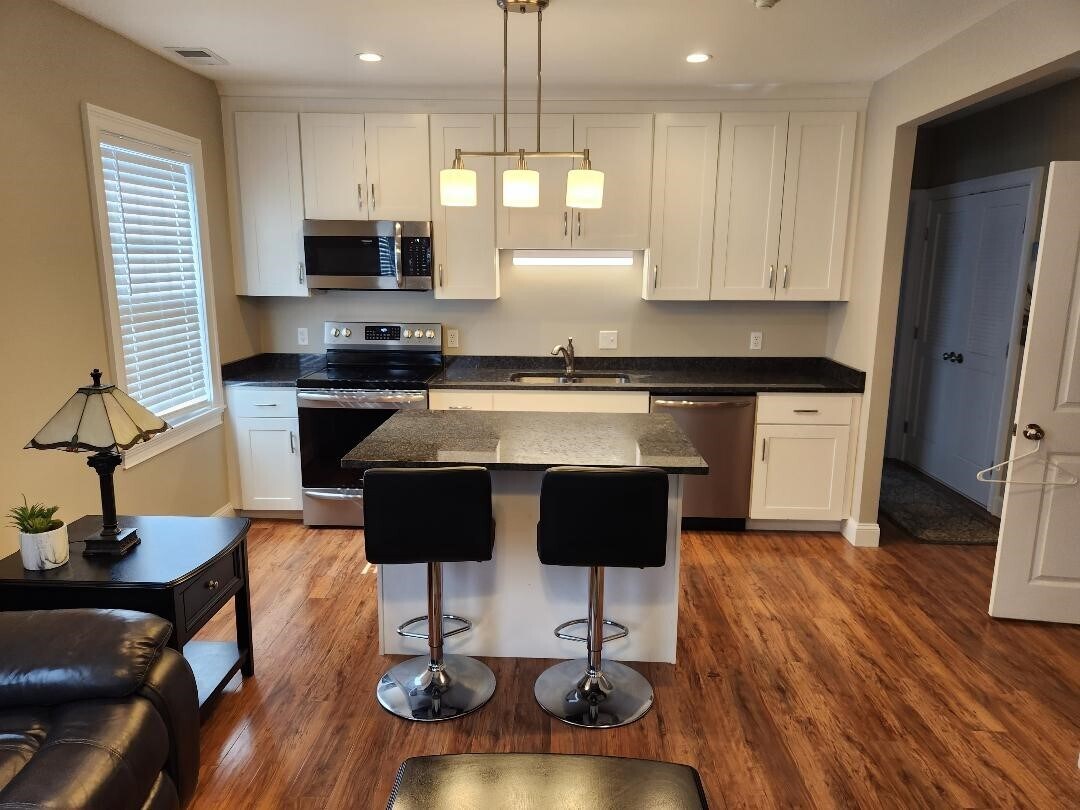 72 Market St Unit 2, Warren, RI 02885 Apartments in Warren, RI