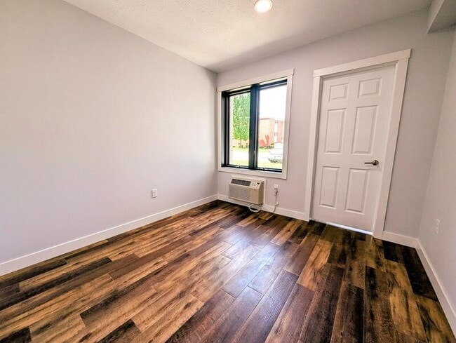 Foto del edificio - 413 Jefferson St