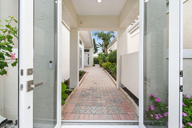 Building Photo - 118 Coral Cay Dr