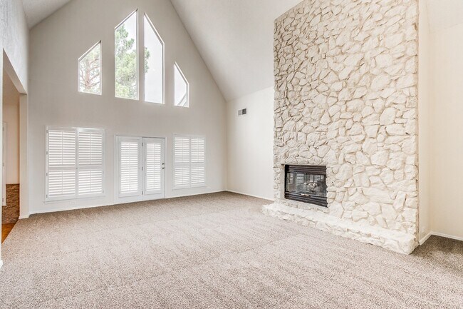 Building Photo - Custom 4 Bedroom Westside Home with 2 cozy...