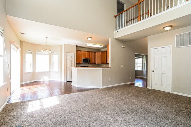 Building Photo - 12201 Palomar Dr