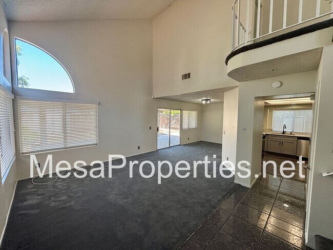 Building Photo - 7680 Sun Petal Ct