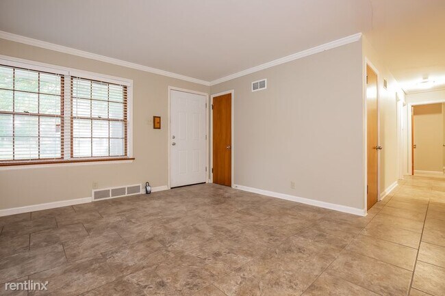 Building Photo - 3 br, 1 bath House - 1242 Billings Dr
