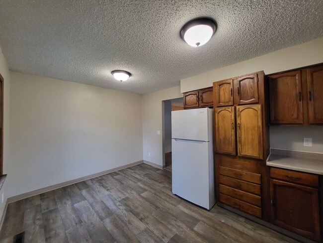 Foto del edificio - Spacious 4 bedroom home!
