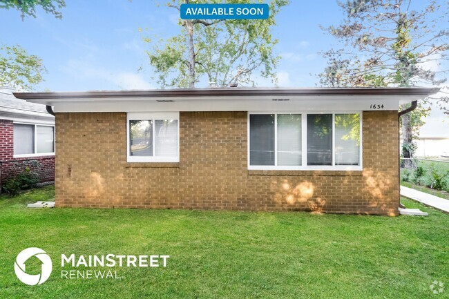 Building Photo - 1634 N Goodlet Ave