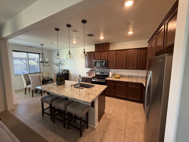 Building Photo - 614 Aromas Pl