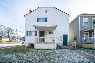 Building Photo - 1298-1300-1300 N 5th St