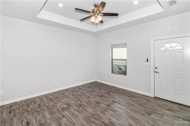 Building Photo - 14 14th St