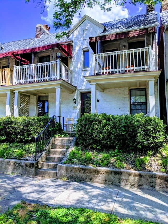 Building Photo - 3312 Ellwood Ave