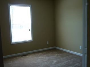 Building Photo - 995 S Ash Ridge Dr