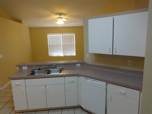 Building Photo - 1050 High Ridge Court
