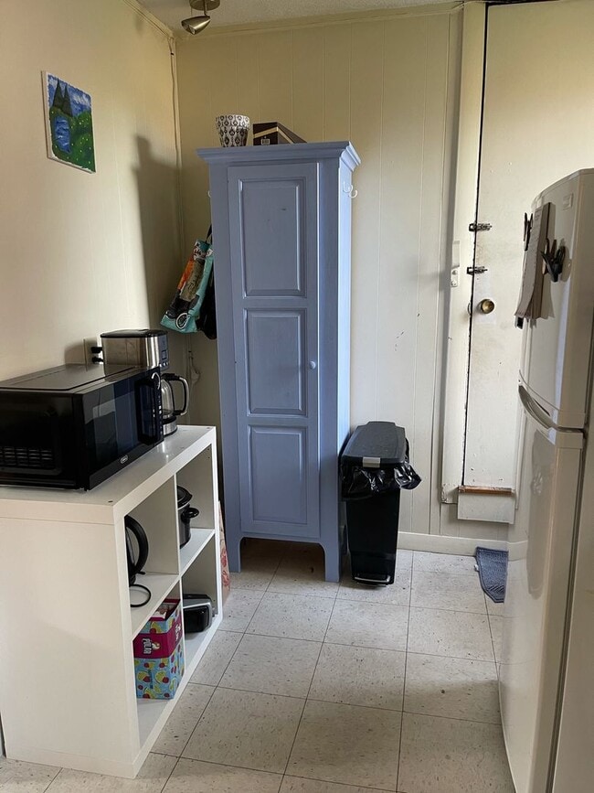 Building Photo - $3400 for a 2 bed in the South End.. DON'T MISS OUT!!!!!