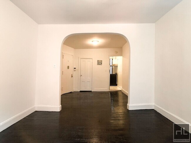 Building Photo - EAST 70 STREET